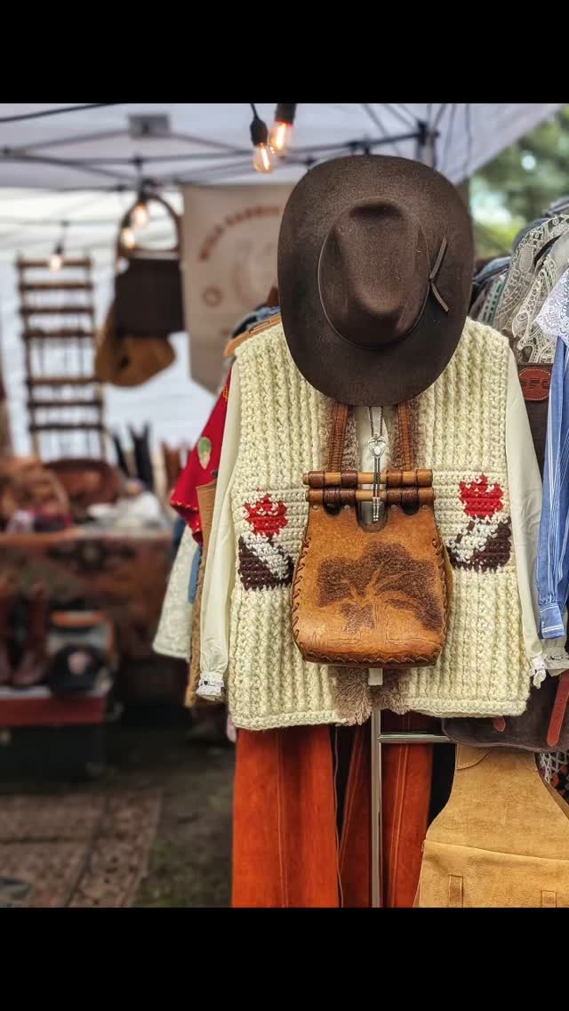 what a beautiful weekend with the best music and best pals. thank you @calgaryfolkfest for the magical weekend and having us pop up and to all the vendor pals who made the four days extra special @tender.living.farm, @workingbluesmfg, @flopsy.life, @flintandfeatherjewelry, @cosmodemonictelegraphco, @acehighhatbar, @grandmas.basement.yyc, @goodgalsvintage and many more 💛.
special shout-out to @wildwaysvintage for checking in on us, @westwoodrestaurant for the impeccable snacks and our pals @routinecream for keeping us smelling good!!!
already excited for next year and thank you to everyone who stopped by the booth! our hearts are so full!!! 💛💛💛💛💛
.
.
.
.
.
.
.
.
.
.
.
#yyc, #yycfashion, #calgaryvintage, #vintage, #sustainablefashion, #calgarythrift, #yycthrift, #preloved, #secondhand, #bohovintage, #westernwear, #sustainablestyle, #supportsmall, #supportlocal, #alberta, #70s #summer, #vintageoutfit, #summer #bohobaby, #cowboy, #albertathrift, #yycmusic, #sustainable, #vintagehunting, #vintage, #curated, #calgaryfolkfest