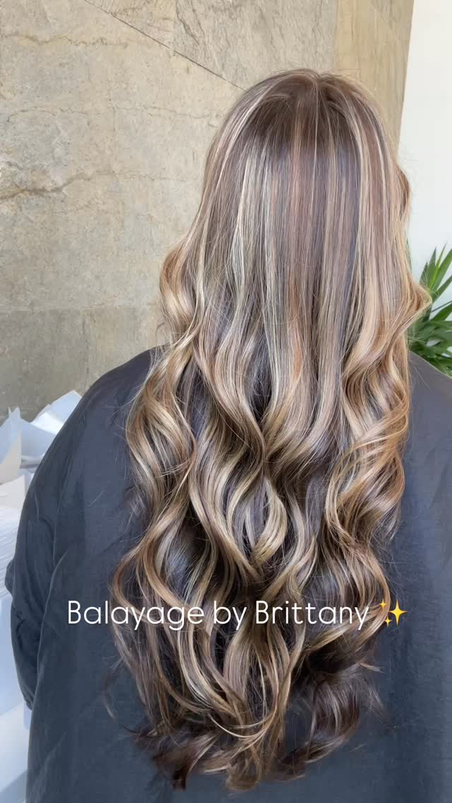 You like my hair? Thank you Brittany! 😘🎶
Balayage blended with stunning results by our talented stylist Brittany! ❤️
Call (973)628-7803 or click link in bio to schedule your appointment! 📲
#davidezrasalonspa #waynenjsalon #waynenjmoms #njsalon #njhairsalon #waynenjhairstylist #njhairstylist #njbalayage #njbalayageartist