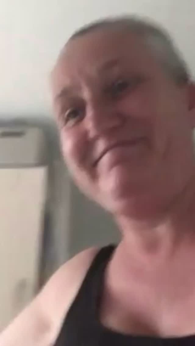 A spray a day = skin saviour 🌿
Dolly had been covered in hives for a week until Kelli tried something different: spraying OxyPet externally.
🐶 6-month-old Frenchie
🌿 Grass allergy causing daily hives
💧 Switched to OxyPet spray (3x/day)
📸 By day 5: skin clear, fur growing back, allergy spray ditched
Plu she added OxyPet to her dog’s cooling vest for full-body benefits. Now the whole gang gets a belly spritz!
📍 Learn more about how to use OxyPet inside and out: oxypet.co.uk
Psst…we have an exciting surprise on the way. Watch this space!
#FlatFacedBreeds #OxyPet #DogCareTips #HealthyDogs #PetParents #PetWellness #OxyPetUniversity #FrenchBulldogs #SkinCareForDogs