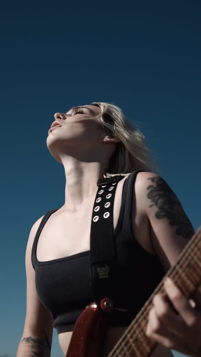 bringing this one back. come see it live this weekend:
mississauga - august 2nd at @rockthecoliseum
waterloo - august 3rd at @longweekendbandcrawl @prohibitionwarehouse
#altrock #canadian #grunge #newmusic