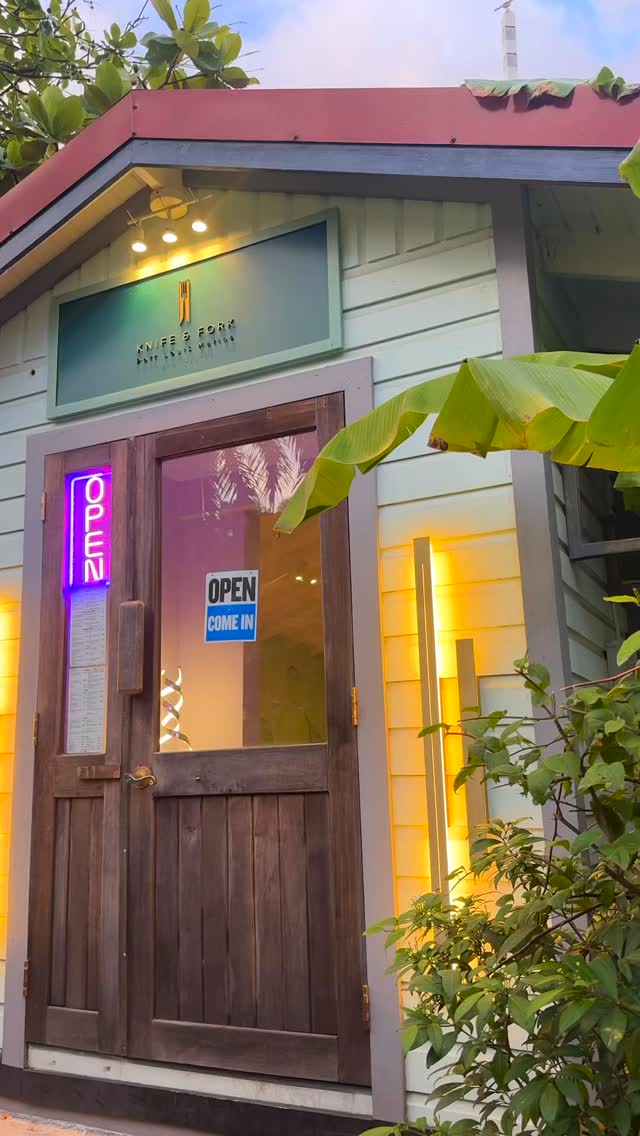 Your home away from home! Whatever the vibe, we have here✨Come visit us today at Port Louis Marina🍴
#knifeandforkgrenada #GrenadaEats #GrenadaFoodie #GrenadaRestaurants #GrenadianCuisine #StGeorgesGrenada #ExploreGrenada #TasteGrenada #CaribbeanEats #CaribbeanFoodie
#VisitGrenada