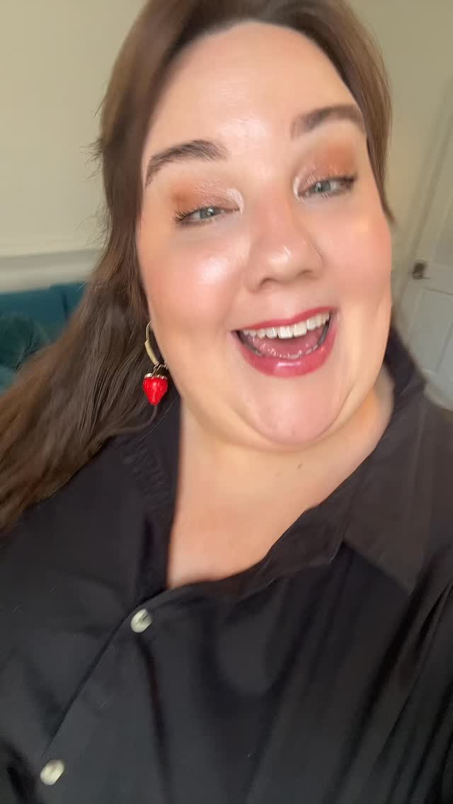 Communication babes! We are hear to listen. Glam feels different for everyone and we want to make sure it’s the right level for you. We don’t know, unless you tell us 💖 We want to empower you to speak up! We are always happy to adjust to make sure you are 100% confident for your day!