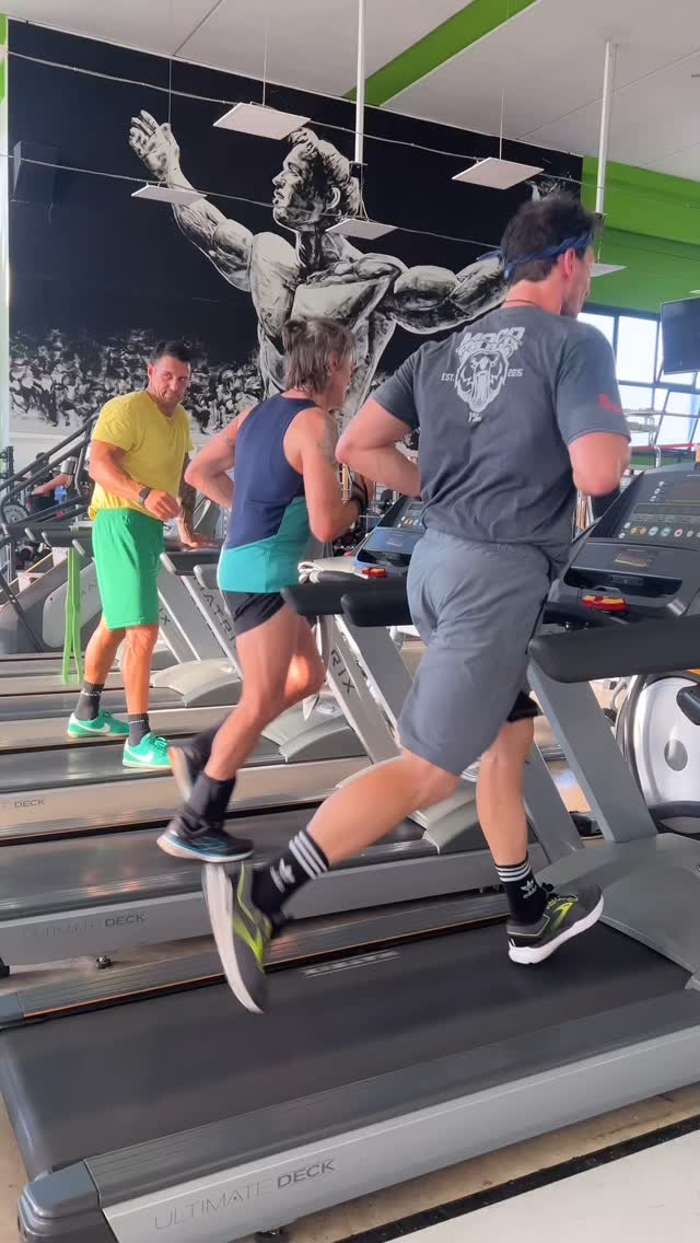 🎬 All’inizio diceva “no”…
ma poi ha fatto il primo passo.
Perché a volte basta iniziare, e il resto viene da sé. 💥🏃♂️
L’energia del gruppo fa la differenza.
Spingi oltre il tuo limite. 🔥
⸻
#AllenamentoFunzionale #MotivazioneFitness #IniziaOra #CambiaAbitudini #FitnessJourney #SquadraCheSpinge #AllenatiConNoi #Progressi #OgniGiornoConta #WorkoutMotivation #Muoviti #ChallengeAccepted