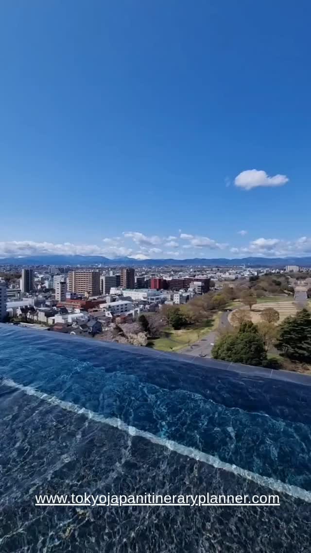 Get that amazing unobstructed Mount Fuji View while relaxing in the pool! For more details visit our website: www.tokyojapanitineraryplanner.com
#pools #viewfromthetop #japan #japantrip #mountfuji #japantravel #japanvacation #relaxation #spaday #travel