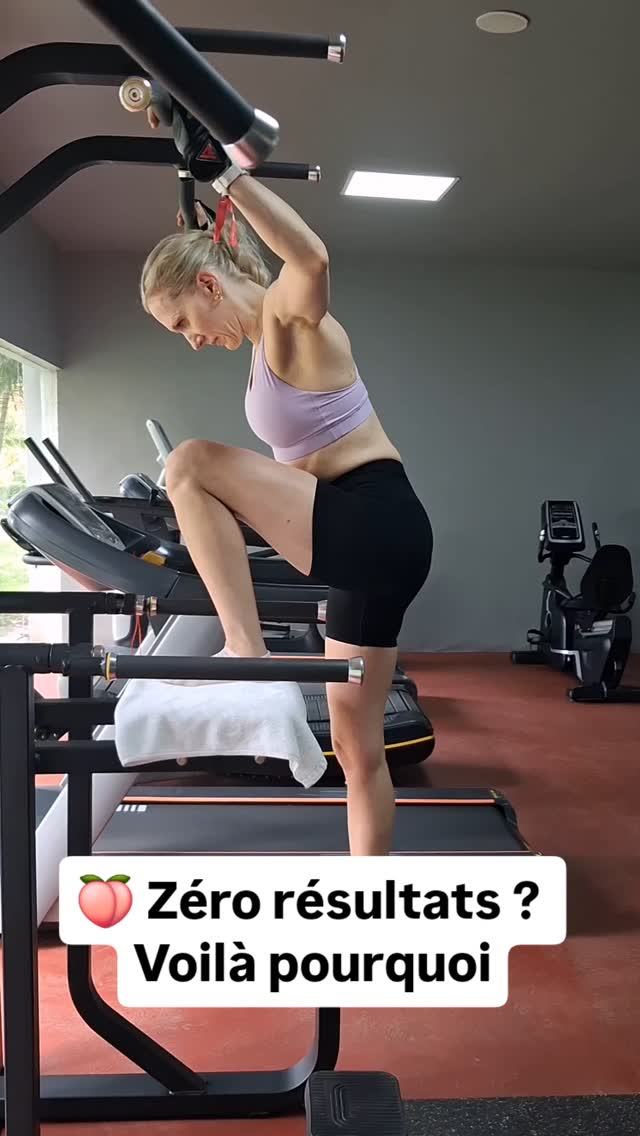 Tu fais des squats… des fentes… mais tu ne sens rien dans tes fessiers ? 😩
C’est que tu n’actives pas les bons muscles.
👉 Aujourd’hui, je te montre un mouvement simple mais puissant pour apprendre à connecter ton cerveau à tes fessiers – et les faire bosser pour de vrai 🍑🔥
🎯 Le bonus ?
Cet exercice t’aide aussi à progresser sur les charges lourdes, sans te blesser.
Et oui, s’entraîner intensément n’est pas réservé aux athlètes.
Les femmes actives, les cadres, les mamans pressées… ont TOUT à gagner à devenir plus fortes.
➡️ Plus de force = plus de confiance + un métabolisme qui carbure 💥
💡 Avec Fit Leader Pro, je t’apprends à t’entraîner intelligemment : pas plus, mais mieux.
Une approche qui respecte ton emploi du temps, ton énergie… et ton corps.
Tu veux des résultats durables ?
🔗 Clique sur ma bio pour découvrir le programme.
#FessiersTonus 🍑
#GluteWorkout
#FitnessFéminin
#CoachingSanté
#SantéHolistique
#FitLeaderPro
#IsabelleCurratCoaching
#SculptTonCorps
#CoachSportive
#ExerciceClé
#BienÊtreFéminin
#FitnessMotivation
#FemmeActive
#ChargeIntelligente
#PostureDeLeader
#SÉpanouirParLeMouvement