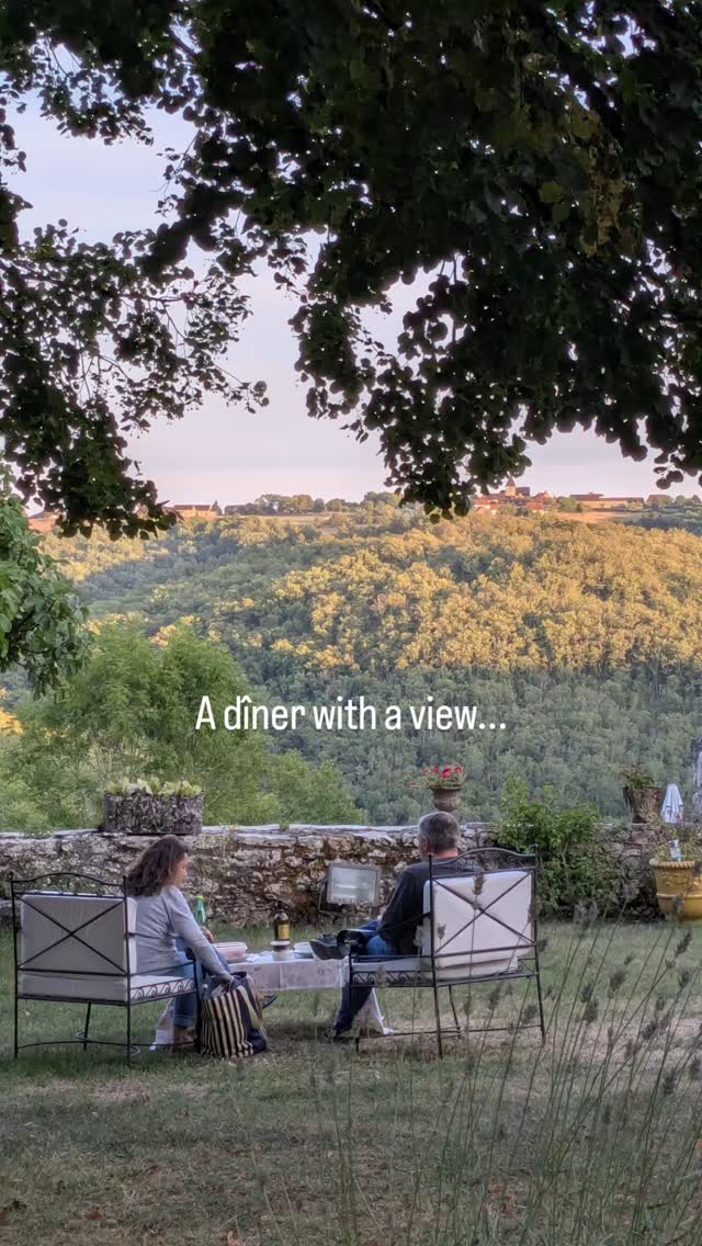 #lespierreslotoises #gitesetchambresdhotes #occitanietourisme #frenchcountryside #romantic #voyageradeux #ohmylot #sejournerdansunlieusingulier #lothasalot #occitanietourism #reilhaguetdulot #vacancesromantiques #caussesduquercy #causses #caussedegramat