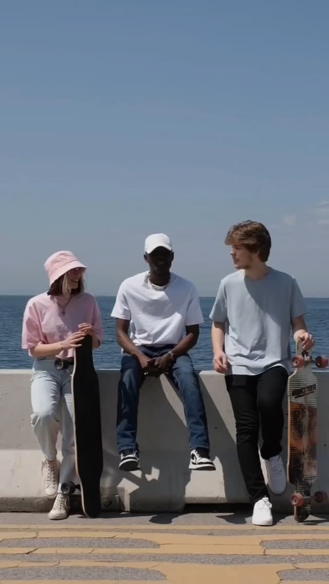 Refer friends & juniors now & get £10 off per friend! Spread the word! 🤩💰 ✨️
#unilife #universitylife #assignmenthelp #WritersAtWork #friendshipday