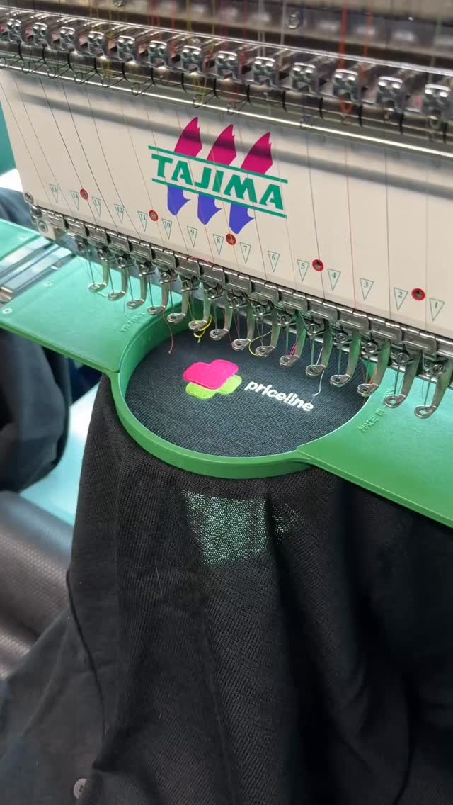 Stitching out @pricelineau 🩷💚