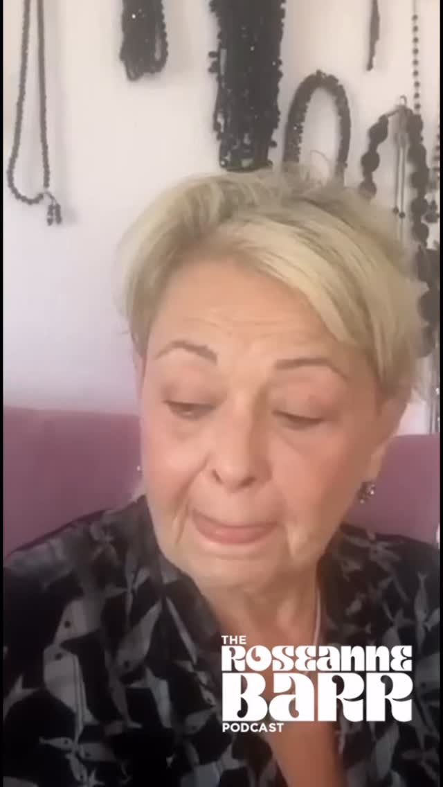 “We gotta cut the head off” #roseanne #roseannebarr #roseannebarrpodcast #epstein #childsexualabuse #nickbryant