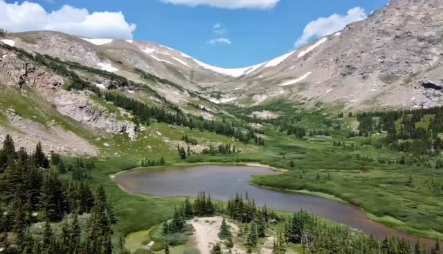 Mile High views at Bill Moore Lake! ⛰️ Nothing beats a day trip to the high country. 5280 Offroad hit the the trails! What did you do this last weekend?
#5280offroad #gritisearned #colorado #billmoorelake #offroading #jeep #rockymountains #mountainlife #sundayfunday