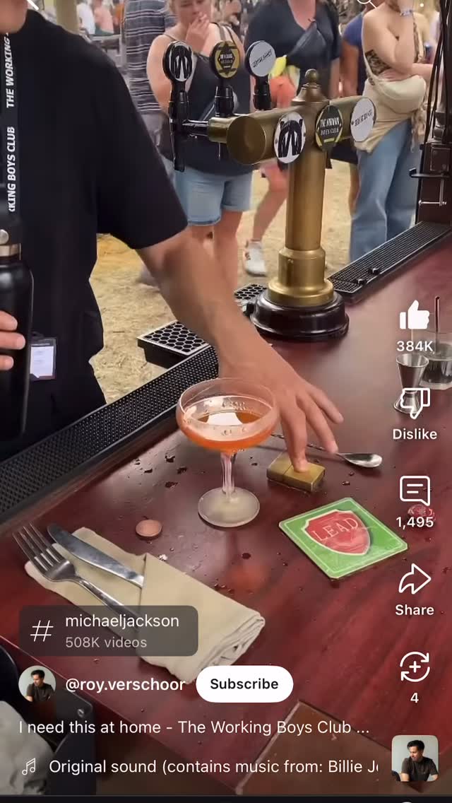 🇧🇪 Herinner je je dit moment nog? 🎥
Serving Sounds ging viraal met Billie Jean op Pukkelpop — meer dan 12.5 miljoen views op YouTube (🎬: Roy Verschoor)!
En ja hoor: Working Boys Club is terug op Pukkelpop van 15–17 augustus.
Klaar voor ronde twee? 🪩🎛️
🇬🇧 Remember this moment? 🎥
Serving Sounds went viral with Billie Jean at Pukkelpop — over 12.5 million views on YouTube (🎬: Roy Verschoor)!
And yes: Working Boys Club is back at Pukkelpop from 15–17 August.
Ready for round two? 🪩🎛️
#ServingSounds #WorkingBoysClub #Pukkelpop2025 #michaeljacksonforever #ViralReel #belgianfestival #WBCReturns #belgianmusic #hasselt #brussels