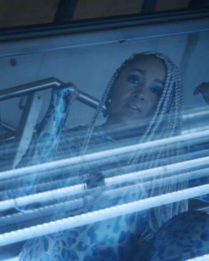 Bursdagsbarnet Anna-Lisa Kumoji sin nye låt «Verdt Det?» er nå ute 🥳Gratulerer så mye med dagen! We love you💙
Promovideo, regissert av Hoang Larsen (@hoanglarsen), filmet og klippet av Aleksander Knudsen (@alexgrainprod) #AnnaLisaKumoji #VerdtDet #Eksentrisk #Promo #Promovideo