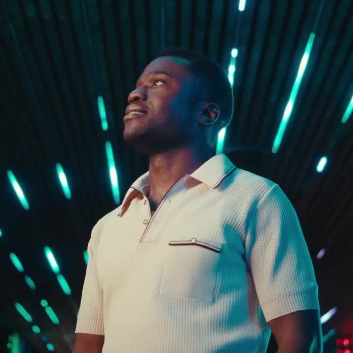 You're surrounded by screens all day. Protect your eyes from potentially harmful blue light with ZEISS BlueGuard lenses.
#ZEISSVision
Sei circondato da schermi tutto il giorno. Proteggi i tuoi occhi dalla luce blu potenzialmente dannosa con le lenti ZEISS BlueGuard.
Source: Measurements and calculations based on the BVB (Blue-Violet-Blocking) metric. Analyses by Technology and Innovation, Carl Zeiss Vision GmbH, DE
2020.
.
.
.
#otticabardellimilano #zeisslenses #occhialidasoledonna #otticomilano #lentidavista #zeissvisionstoremilano #zeissstore #zeissduravision #otticamilano #ZEISSVisionCare #zeisslentiluceblu #zeiss #zeissvisionstore #lentidavistazeiss #occhialimilano #zeissvisioncenter #lentizeiss #zeisslens #otticabardelli