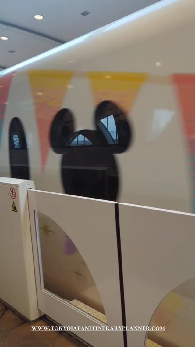 Not sure what to do or see at Tokyo Disneyland or Disney Sea? Come ask us at Tip Travel! Be prepared before you enter the parks!
#tokyo #tokyotravel #tokyodisneyland #tokyodisneysea #traveladvice #disneysea #disneytrip #japantrip