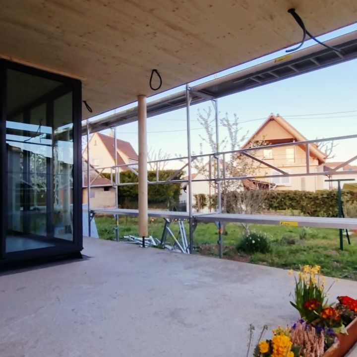 Agrandissement structure bois autoportant. Travaux de finition du plafond terminé.
#woods #bois #agrandissement #alsace #wissembourg