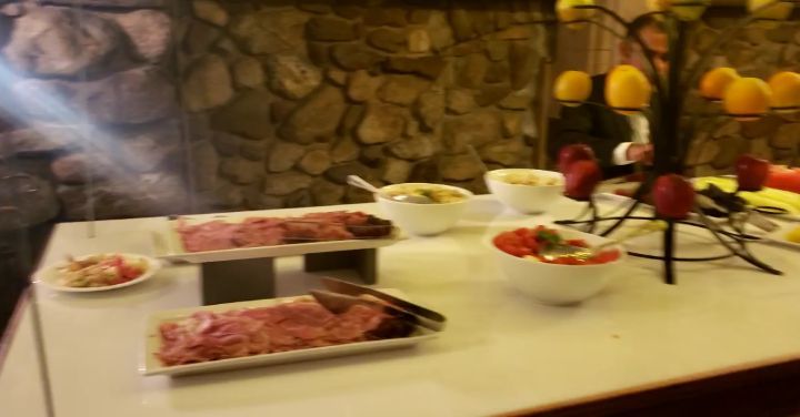 Cocktail Hour at Nina and Adrien wedding reception. #floatingtable