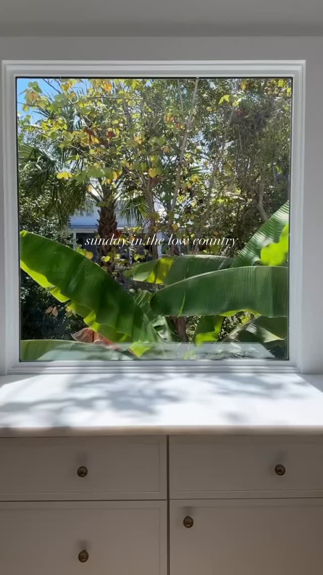 There’s nothing better than a Sunday spent in the lowcountry ✨
Being interior designers in the lowcountry means that every home gets to feel like an easy Sunday morning. Our absolute favorite feeling is a sunrise or sunset beach walk, so why not bring that feeling inside?!