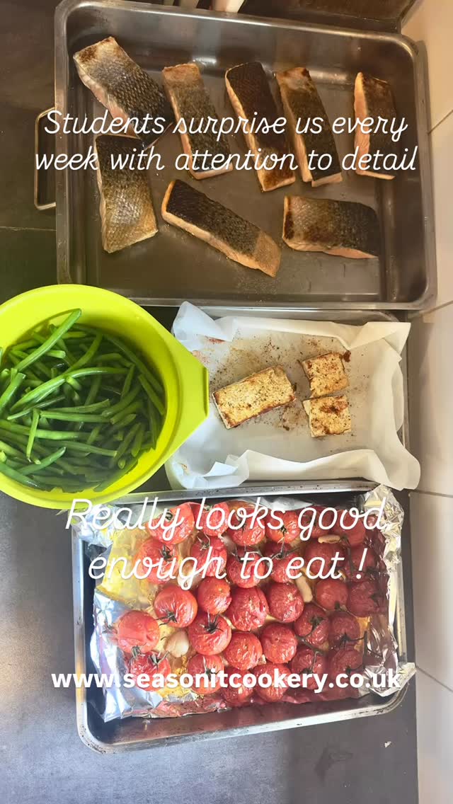 We love the pride that students take presenting their dishes! Beautiful and it really looks good enough to eat !!
#dofe #seasonitcookery #doferesidential #dofegold #kingstopscoutaward #youthwithoutlimits @iceandfireskiholidays @chef_du_alps @dofeuk @dofeitaly @pgs_intawardid @dofe.um