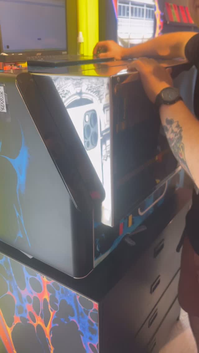 My phone was dying and I came across this cell phone accessory place in Lisbon and got my logo sketched onto my new battery pack . Saved my but as I need my Google maps to get around the city and to get back to my hotel#tapcontracting #justincase