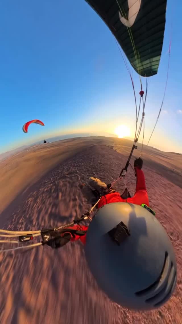 @go.flare.global @proximityflight @cactusoutdoor @teva_newzealand @_paraglidingworld_ @paragliding_family @paraclinicsaotearoa
-
-
-
#beyond_gravity #go_flare #flaremoustache #flareline #speedflying #prospeedflying #paragliding #parakites #miniwing #extremesoaring #chile #iquique #iquiquechile🇨🇱 #transkirke