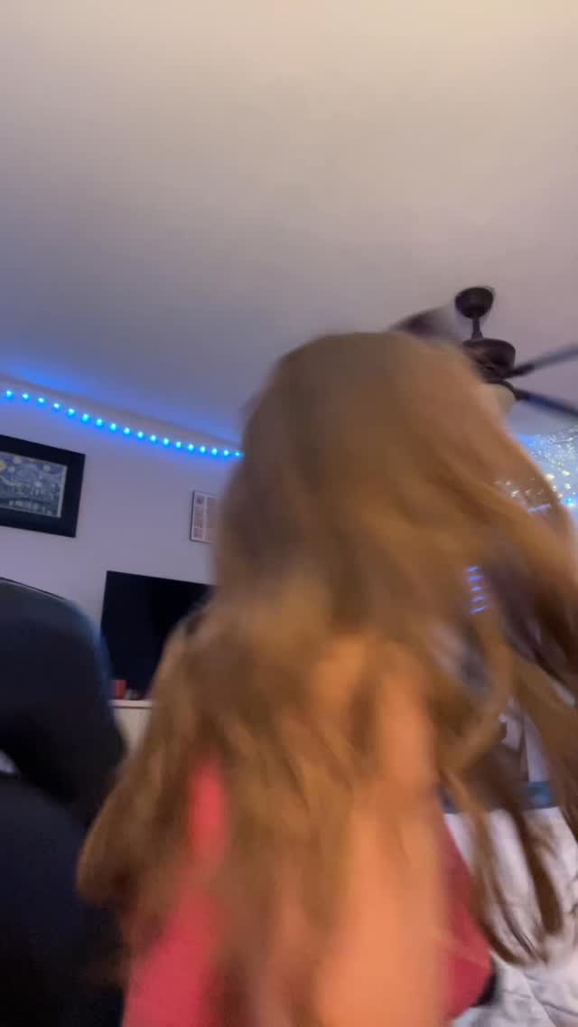 Day 15/30: “Figure It Out” - 30 Days of Demos
Were half way through the challenge! Lmk which songs you think we should actually record and release!
#popartist #figureitout #adulting #genz #originalmusic #newpop #nashvillepop