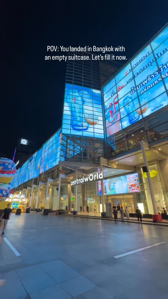 From street bargains to mall madness! Bangkok really said “take my money!”
Which spot would you shop at first?
#qingtravels #BangkokShopping #ThailandTrip #ShopTillYouDrop #POVTravel #TravelReels #BangkokVibes #MarketHopping #SiamParagon #PlatinumMall #AsiaTravelDiaries #travelwithme