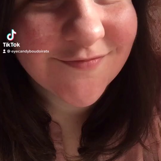 Can you handle this? We got Angel Wings!!! 😁😁😁
Ready to book your fabulous boudoir session? Go to www.eyecandyboudoiratx.com/booking-2