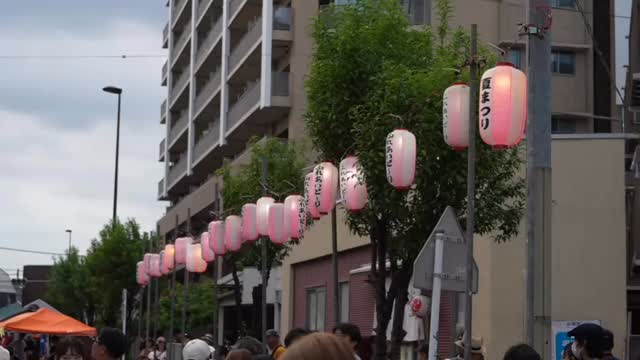 本日地元のお祭りに参加させていただきました😊
お声がけいただき有難う御座いました。
今回は初参加で短い練習期間でしたが無事に終えました!
BAUMの出演クラスの皆さん
①YuMi 幼児クラス
②YuMi KIDS FREE STYLEクラス
③CHANPON KIDS BREAKクラス
④nene KIDS HIP HOP
⑤koto KIDS JAZZ HIPHOP
⑥YuMi GIRLS HIP HOP
引率のYU-KI先生、koto先生、nene先生、
そして保護者の皆様
沢山のご声援ありがとうございました‼️‼️
Ryoka&RAiNA先生もわざわざ足を運んでくれて応援有難うございました🙇♂️
次回は秋にイベント出演があり
その後は2026年2月15日はスタジオ発表会です。
超簡単なダイジェスト映像を制作したので良かったらご覧下さい🤲
#dancestudiobaum
#清瀬
#清瀬ダンススタジオ
#清瀬南口ふれあいロード夏まつり2025
#清瀬ひまわりフェスティバル
#清瀬ひまわりフェスティバルBARきよ飲み