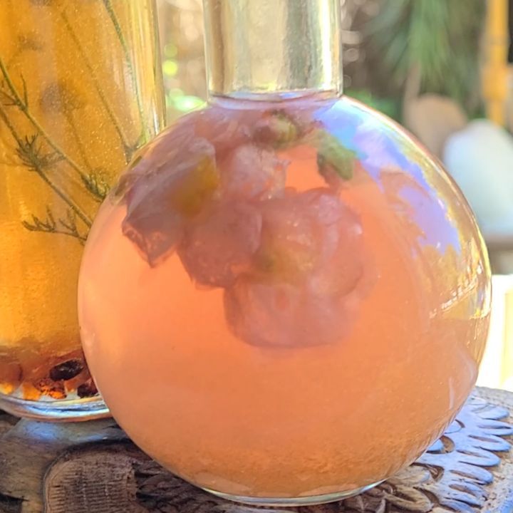 These are a few new amazingly gorgeous additions to the Fae, Flower, Stone🧚🌺🪐 offering
..
..
They are from left to right - Jasmine infused Gin, Chamomile and Magnolia infused Tequila, and Gardenia and Snapdragon infused Vodka. All are a 100% organic with Fae Dust - 24 karat gold mica powder
..
..
..
..
..
..
..
..
..
#FaeFlowerStone #FaeDust #SnowGlobeLife #BringNatureIn #SelfCare #beGentle #beKind #100%SafePersonalHygiene #OrganicLiving #OrganicLife #SmallBatch #Seasonal #Colortherapy #EmotionalWellbeing #Aromatherapy #EssentialOils #Crystals #StoneLovers #FlowerEssences #Sarasota #SarasotaFlorida #SouthwestFlorida #Meditation #ActiveMeditation #MeditationGardens #MagnoliaChamomileTequila #GardeniaVodka #JasmineGin #ForSippingNOTchuggingEVER!!