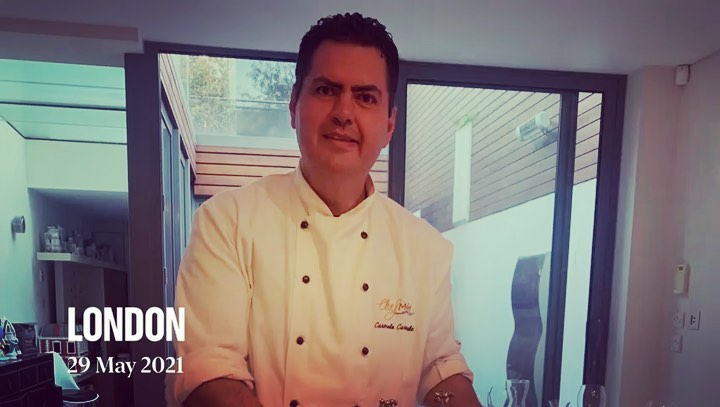 The Mediterranean diet varies by country and region, so it has a range of definitions. But in general, it's high in vegetables, fruits, legumes, nuts, beans, cereals, grains, fish, and unsaturated fats such as olive oil. It usually includes a low intake of meat and dairy foods #goodforyou #everythinginmoderation #mediterraneandiet #themediterraneanway #lifestyle @lizzies_cucina #chef @carmelo_carnevale