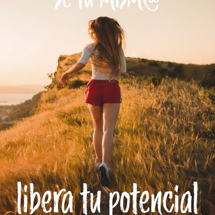 Practicar @Yoga tiene muchos beneficios entre los cuales está el refuerzo de la autoestima. Es a través de este refuerzo que logramos dar lo mejor de nosotros dentro y fuera de la #esterilla. Nunca dejes de practicar y descubrirás de lo que estes capaz. #yoga #autoestima #limites