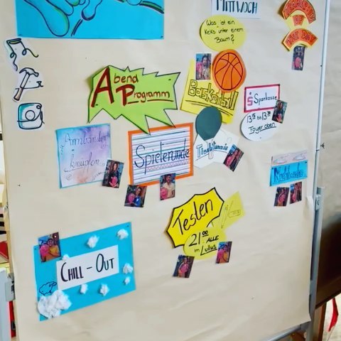 Eine großartige Saison mit tollen Jugendlichen und vielen Entwicklungen, Freundschaften, Erfolgen und Tränen zum Abschied ...für deine Zukunft!
Die Phase BE geht mit der Sommerakademie München an diesem Wochenende an den Start!
Es sind noch Plätze für drei Wochen Sommercamp in der Jugendbildungsstätte Königsdorf frei!
Kostenfrei und großartig!
Es braucht nur dich und deine Motivation!
www.phase-be.de
#berufsorientierung #sommercamp #stärken #jugendliche #trotzcorona #endlichwiederanalog #spaß #schulabschluss #sommerferien #musical #ausbildung #bewerbung