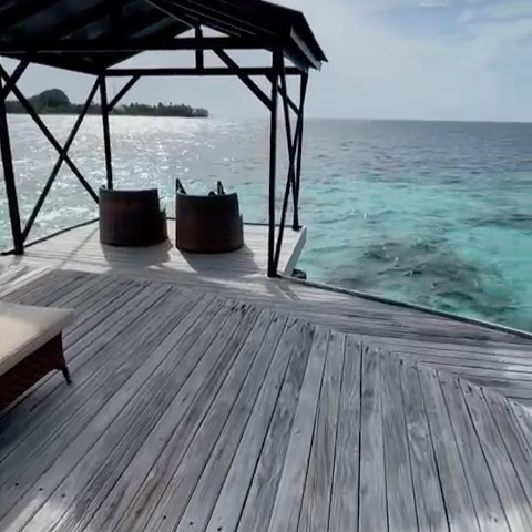 Throwback from when the designer @orianabaron2108 was in the Maldives two weeks ago ! An incredible view worthy of postcards ! 🏝☀️