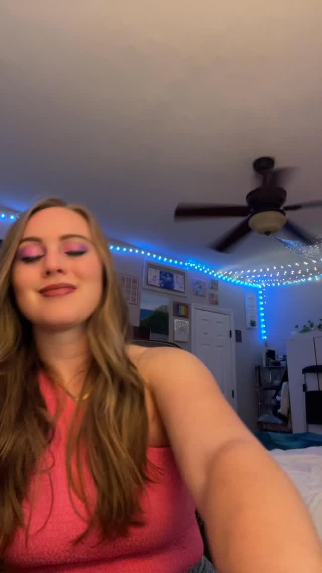 Day 13/30: “Dancing Alone” - 30 Days of Demos
Written from the prompt “Record Player” in 2022 during a song a week songwriting challenge!
#originalsong #popartist #singersongwriter #dancingalone #popmusic #womeninmusic