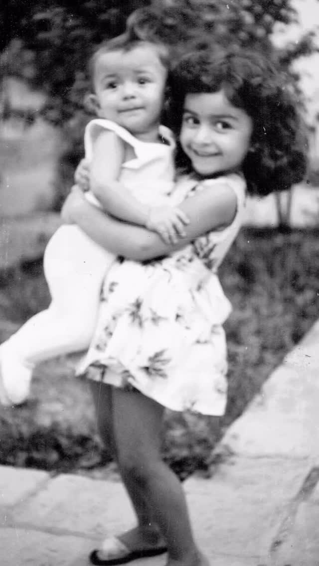 Happy sisters day to my lovely sister Ladan @lada.n2791 Thank you for being the best, kindest and loving sister anyone could wish for โค๏ธ๐
#sisters #happysistersday๐ญ #sistersday