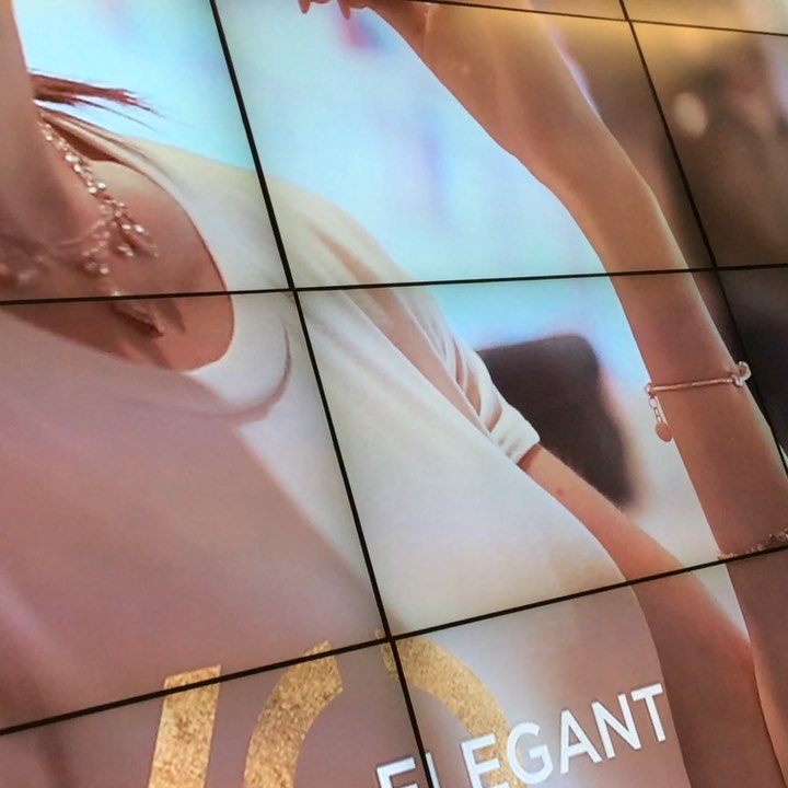 VicenzaOro january 2020 (Pad.2.3 stand 340) #luxury #gioiellerie #orologerie #vicenzaoro #gold #interiordesign #gioielli #jewels #madeinitaly #arredamentointerni #design.