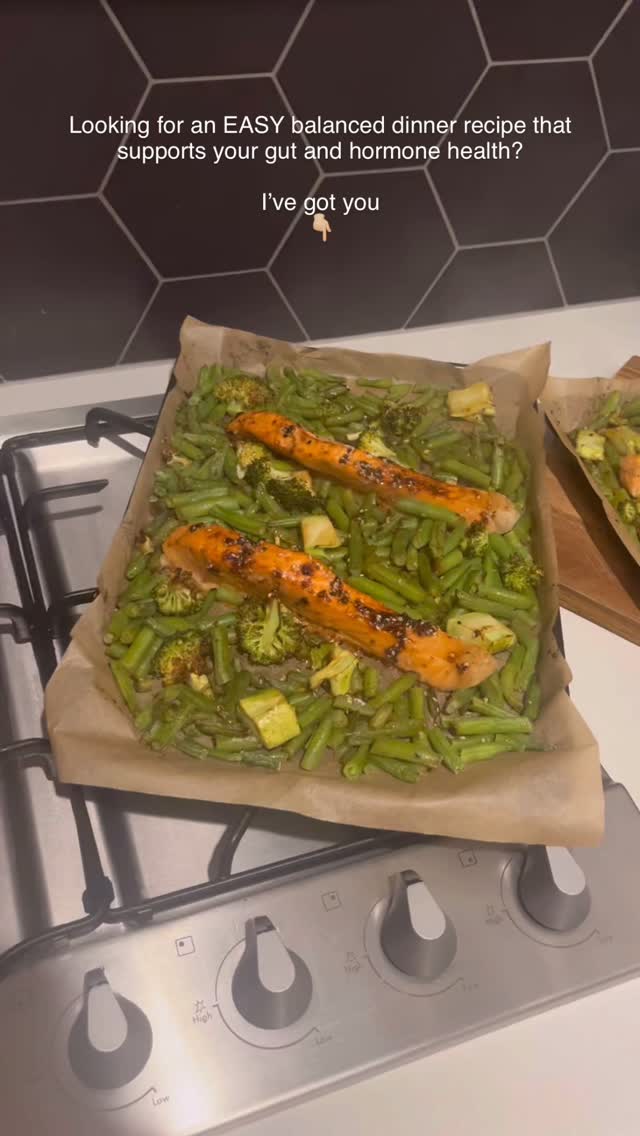 Here’s one of my favourite BALANCED dinner recipes.
Notice how I didn’t call it another ‘high protein recipe’? Why? Because nutrition is so much more than just meeting your protein requirements.
It’s got a great (easy to digest) source of protein (from the salmon), starchy carbohydrates (from the quinoa), non-starchy vegetables (green beans, broccoli) and healthy fats (olive oil, sesame seeds).
Comment ‘yum’ below to receive the link to this quick and easy baked salmon recipe. 👈🏼