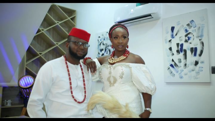 Moments that last a lifetime.
❤❤❤
Congratulations @sylviajael @slimamasiani #theamasianis
Decor: @drapesnevents
Photo: @raremagic_gallery
Make up: @beautyandthebeholdermakeovers
Hair: @dbeautyworld
Dress: @regalbydebra
Event:@storypageevents
#anambrawedding #deltabride #enuguweddings #lagosweddings #nigerianweddings #bellanaijaweddings