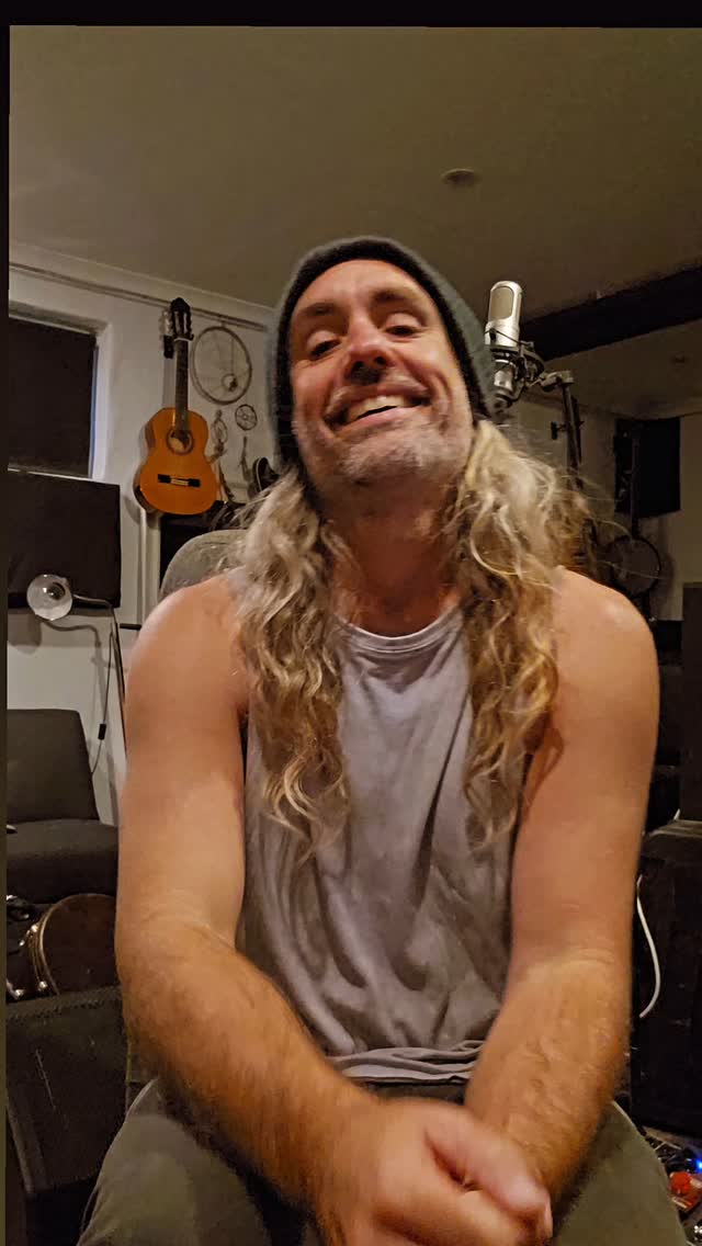 Hey Hey Hey, I'll be.....
@mcguireshotelmackay THIS SAT 9TH AUG 6PM
AND....
@whitsunday_sailing_club 10th AUG for 6pm @airliebeachraceweek
Hope to see all you beautiful people somewhere :)
Huge love 😀 ❤️
#soul #bluesrock #countrysoul #solomusician #festivals #qldmusic