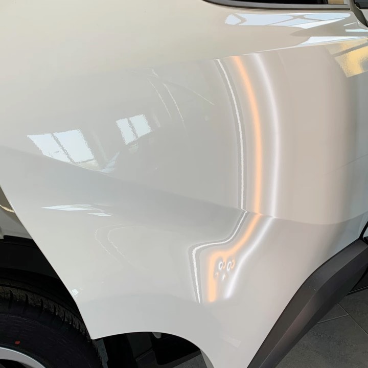 La vernice originale non è più replicabile in carrozzeria! meglio riparare a freddo! L’ambiente e il portafoglio ringrazieranno!!🍀💶 #lavorigreen #tecnicidiqualità #riparazioneafreddo #levabolli #automobili #carrozzeria #greenjobs #pdr #dsp #dol