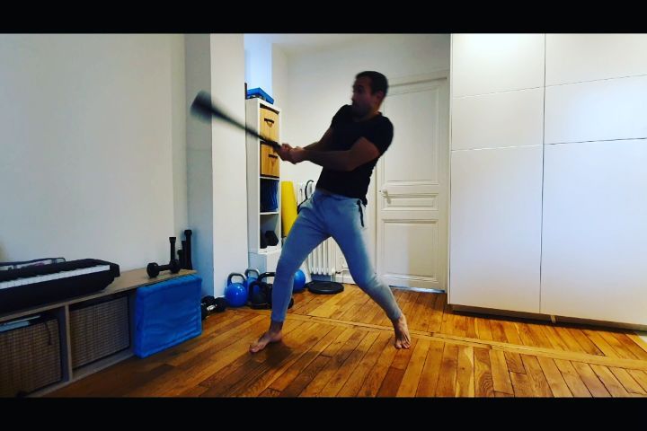 🇨🇵 Un de mes outils d'entrainement préféré : le clubbell 😊
🇬🇧 One of my favorite training tool : the clubbell
.
.
.
.
#functionalpatterns #functionaltraining #entrainement #entrainementfonctionnel #musculation #fitness #muscu #mma #boxing #body #yoga #wrestling #remiseenforme #preparationphysique #cardio #exercices
