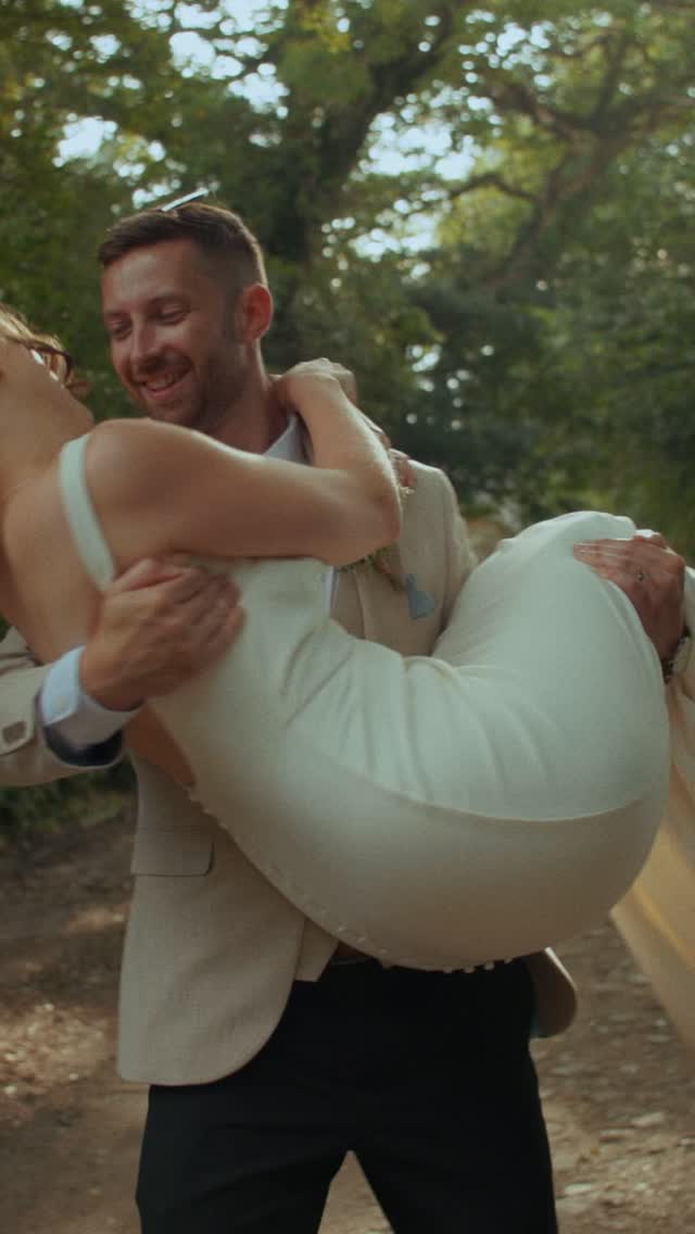 Laura ❤️ Jaron
@laurakatemorgan & @jaronmorgan95
@nancarrowfarm
@nancarrowfarmwedding
@albionrowphotography
#nancarrowfarm #nancarrowfarmwedding