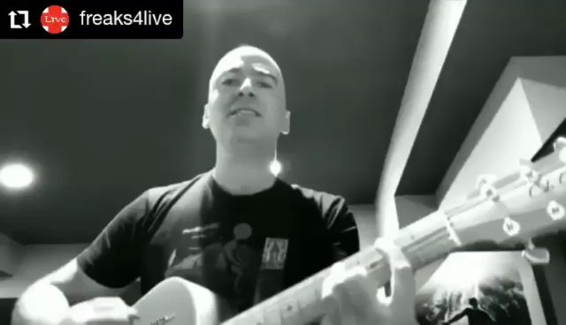 #Repost @freaks4live
• • • • • •
“I Alone” acoustic in honor of Ridgefield Playhouse's 20th Anniversary! Link to full performance in our story
#edkowalczyk #ialone #throwingcopper #acoustic #chadtaylor #chadgracey #patrickdahlheimer #live #līve #freaks4live