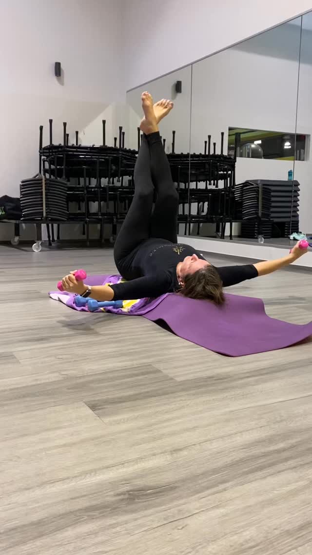 Push it – together!💪
#bodyperformance #bodyperformancestudio #bodyperformanceleibnitz #xundmacher #diexundmacher