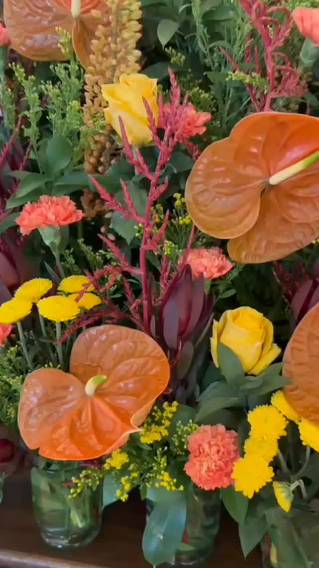 “Las flores en el mundo del lujo son un lenguaje silencioso que habla de cuidado, exclusividad y esa atención al detalle que convierte un espacio en un recuerdo memorable.”
#soulspaceconsulting
#elfuertemarbella
#experienciassensoriales
#thesoulcurator
#lujoconalma
#detallesqueconectan