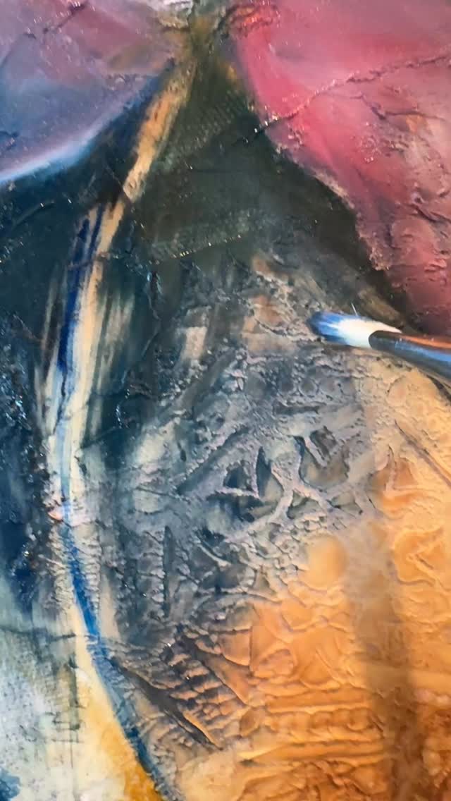 Texture paste yummy-ness!
Never underestimate the power and fun that texture can add to your painting! 😍
#texturepaste #texturedpainting #texture #modelingpaste