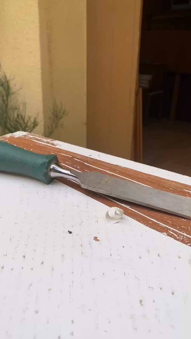 #upcycling some #vintagefurniture is just so much work - and at the same time perversely #satisfying. Someone already gave this cool #sideboard a #secondlife by painting it white. So I had to painstakingly peel it all off. How do you like the finished piece in the comments???