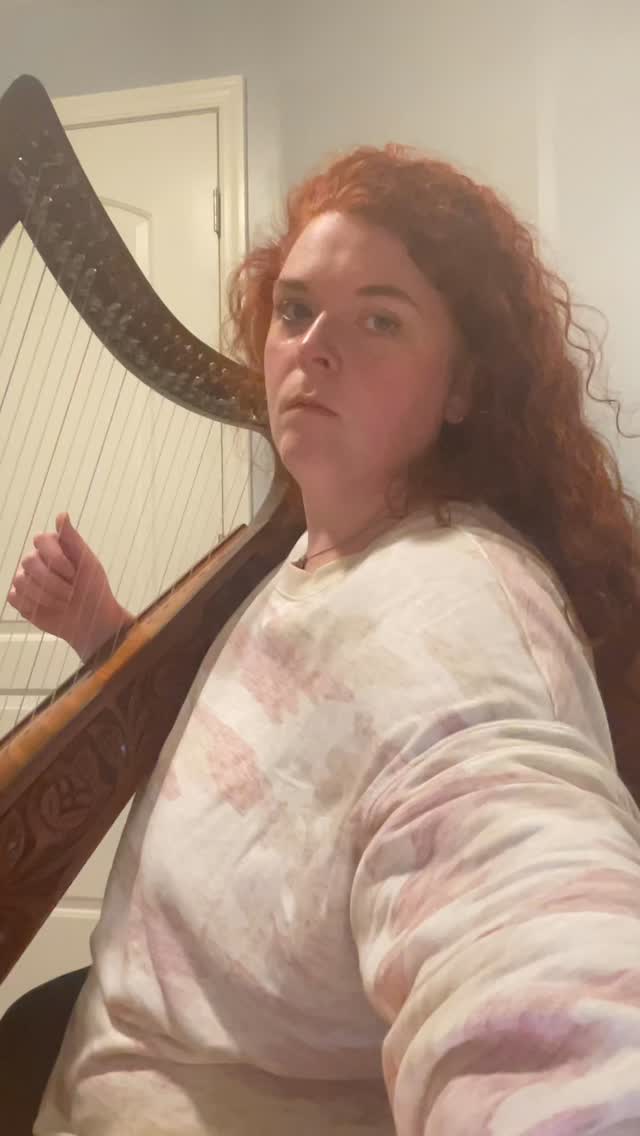 Throwback to a couple years ago when I had access to a friend’s small harp and practiced for several months. I managed to make it through the first Suzuki book! It was challenging, but so so fun! Will definitely pick it again if I ever get the chance to have a harp!
#musicteacher #pianolessons #washingtondc #musiclessons #dcmusicscene #violinlessons #lnlmusicstudio #harp #harpmusic #violin #piano #pianoteacher #columbiaheightsdc #mountpleasantdc #mtpleasantdc #viola #cello