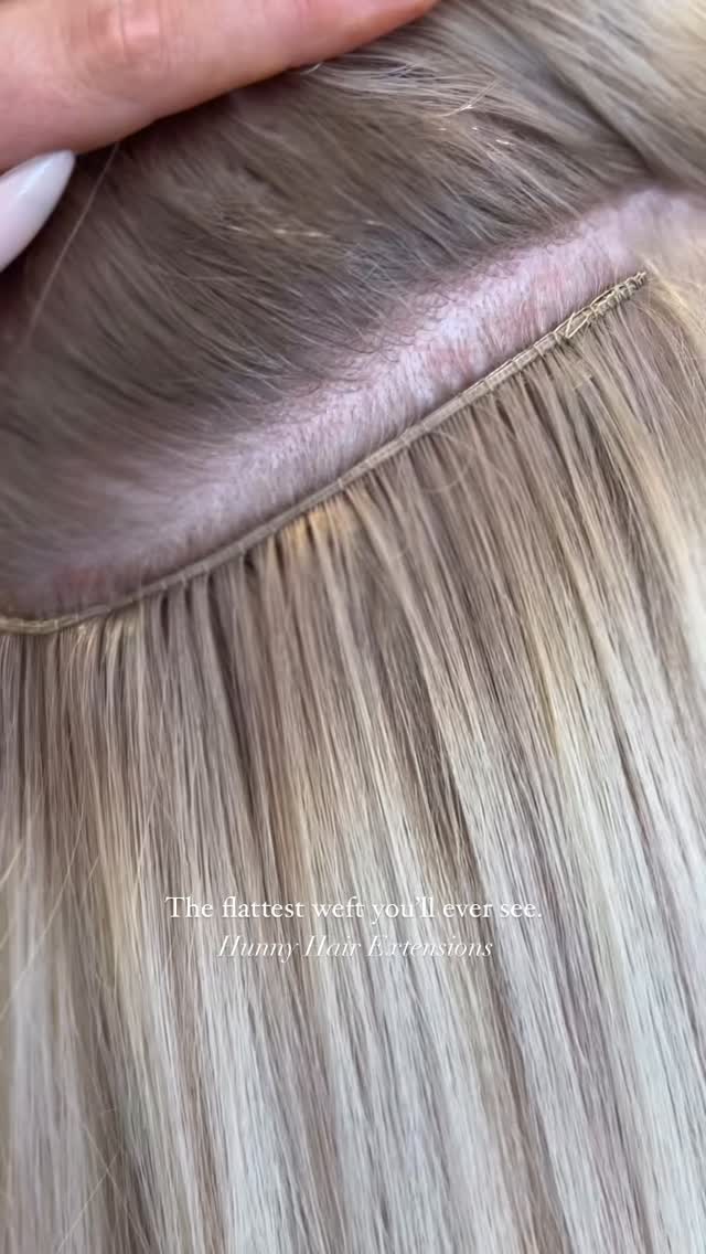 Say hello to one of the flattest wefts in the game — our Genius Weft ❤️🔥
Designed for ultimate comfort and invisibility, it sits seamlessly against your scalp so you can wear your extensions with zero bulk. 🔥
#hunnyhairextensions #flatweft #ahunnyshair #comfortableextensions #seamlessextensions #canberrahair