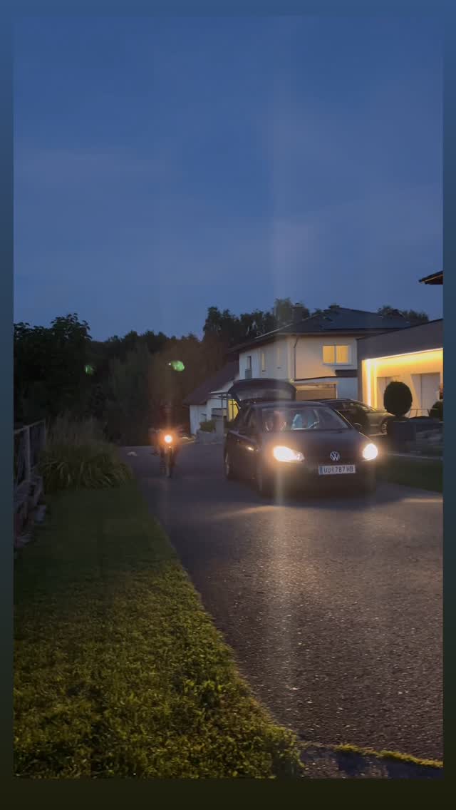 🥁MUSIROAS IN HERZOGSDORF🎺
'Eine once in a livetime expirience'
Zwischen Wandern, Oldtimer, und Blasmusik ist viel Platz für Spaß.
Kommts vorbei und nehmts alle eure Freunde mit!🥾🎶
Oldtimerausfahrt am 30.08.2025
Musiroas am 3108.2025